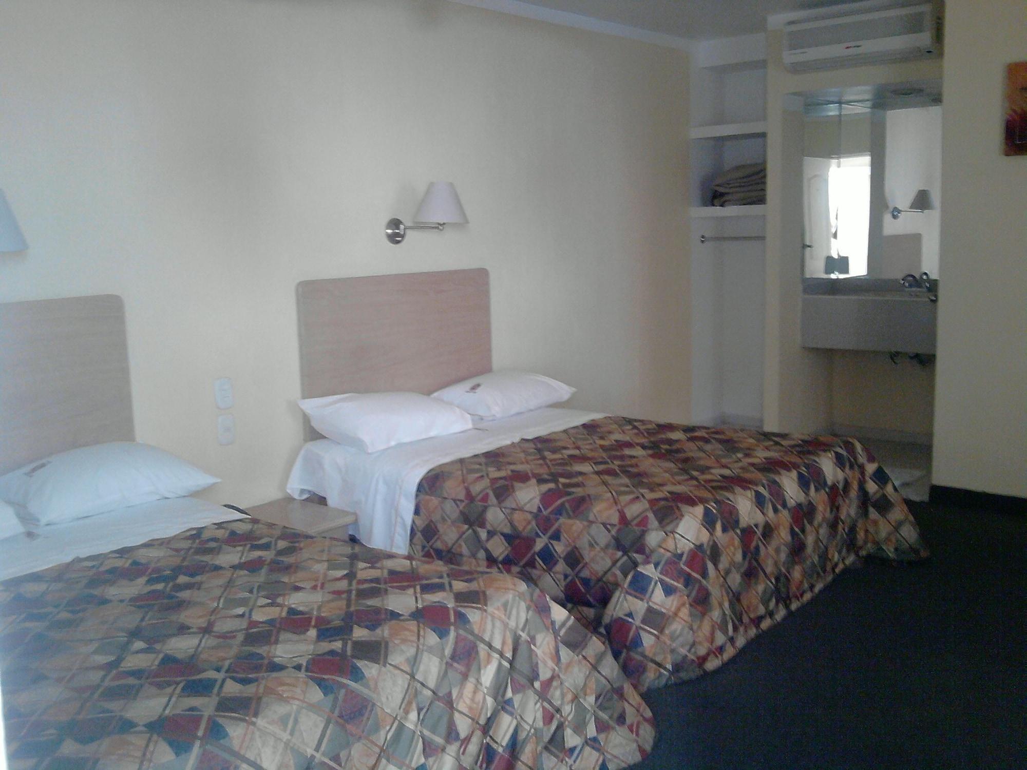 גואדלחארה Hotel Castilla Y Leon מראה חיצוני תמונה